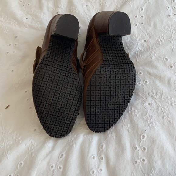 Fly London Leather Heels - Picture 4 of 7